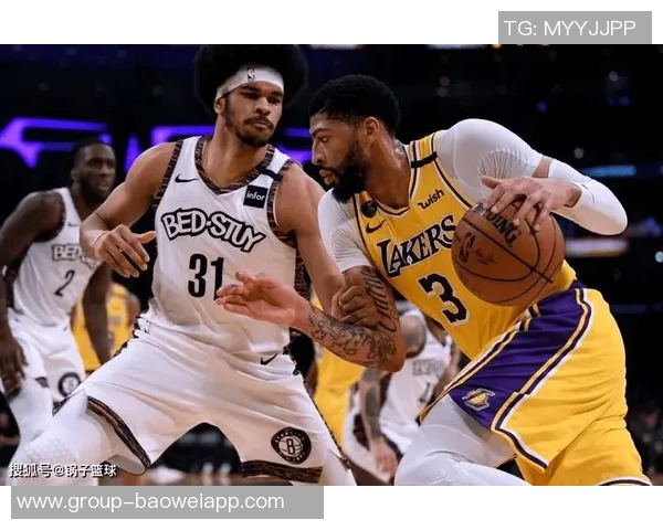 半场表现惨淡亨特仅得2分贾勒特阿伦更是低迷仅得4分